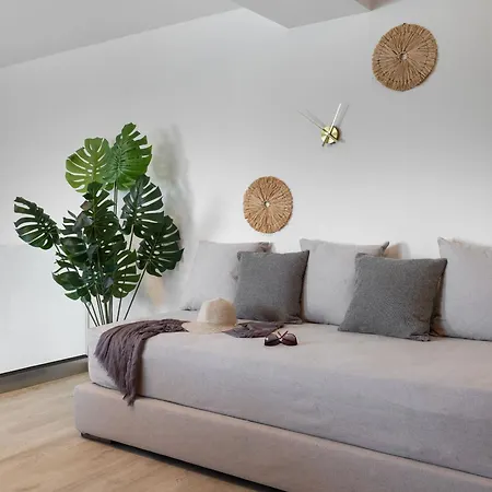 Mandilaras Village Apart-hotel Vívlos